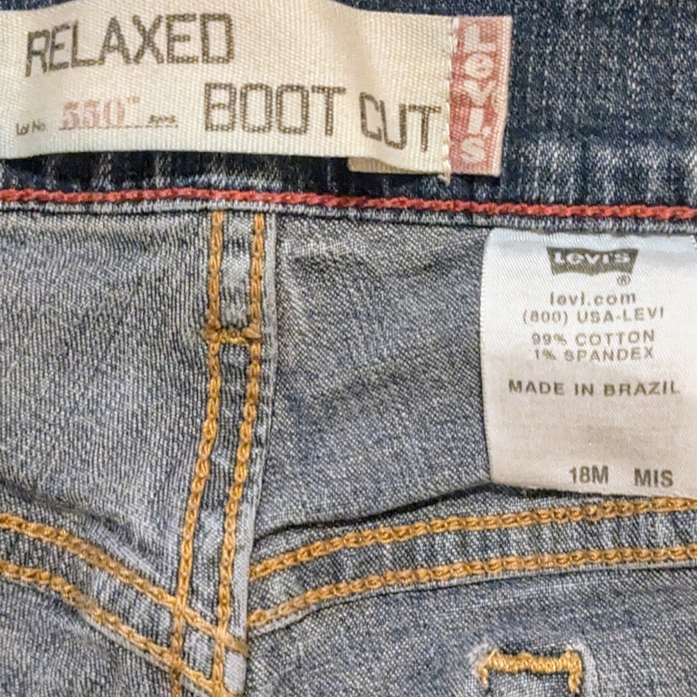 Levi's 550 Boot Cut Jeans  Size 18M Mis
